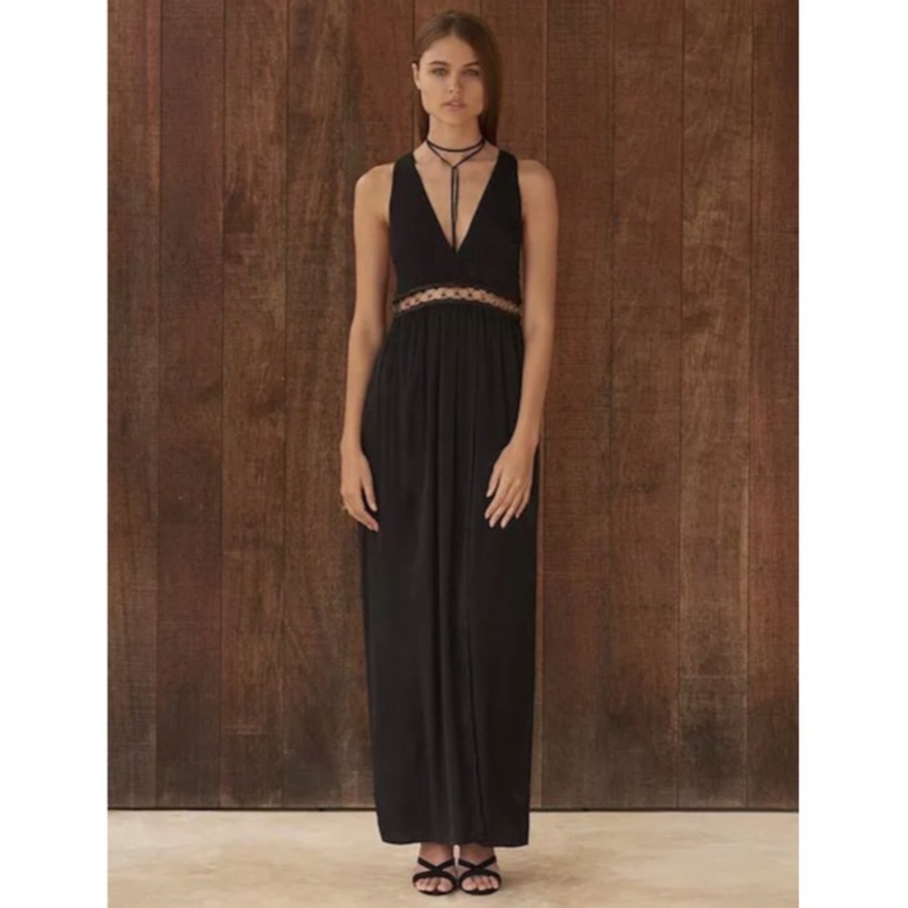 The Jetset Diaries 🖤 maxi dress